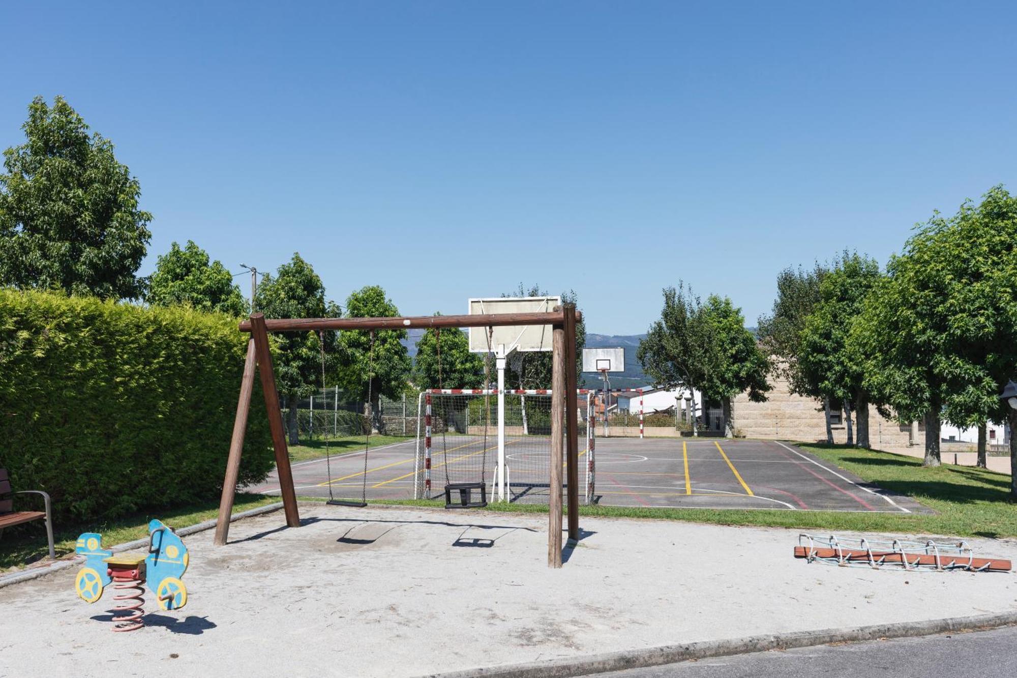 Baruhaus Piscina Y Parking Rianxo Lejlighed Rianjo Eksteriør billede